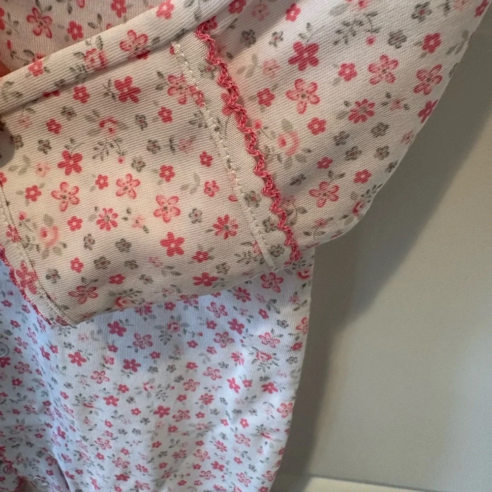 NWOT Kissy Kissy Pink Floral Footie Size 0-3